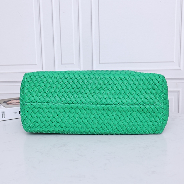 ボッテガヴェネタバッグ側面デザイン